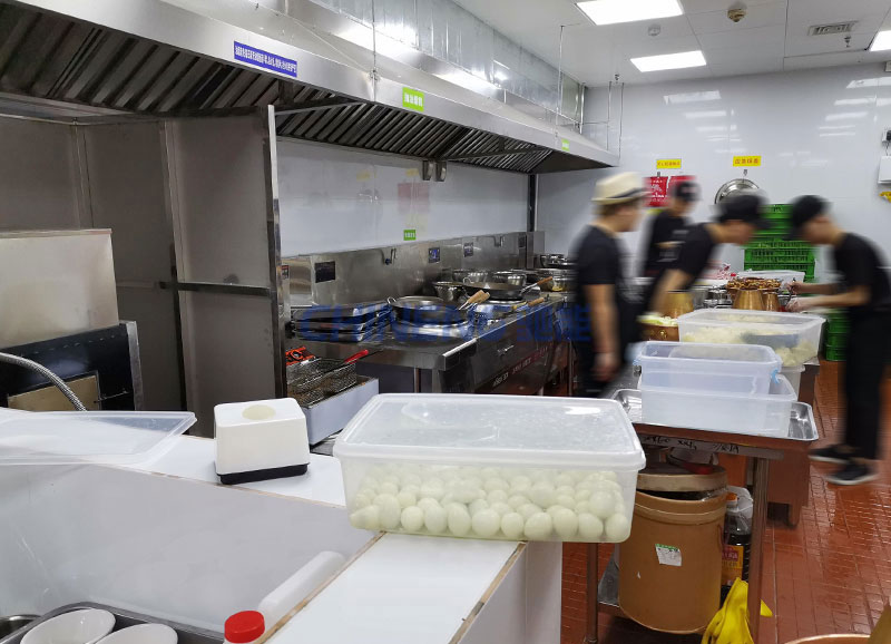 老佛爺銅爐蛙鍋廚房烹飪區設備