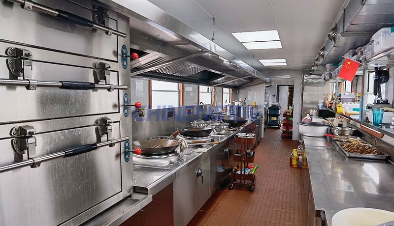 逕下村納米小鎮火車主題餐廳烹飪間