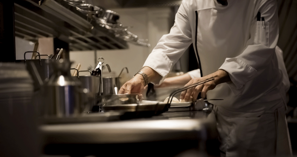 西餐廚房設備有什么特點？